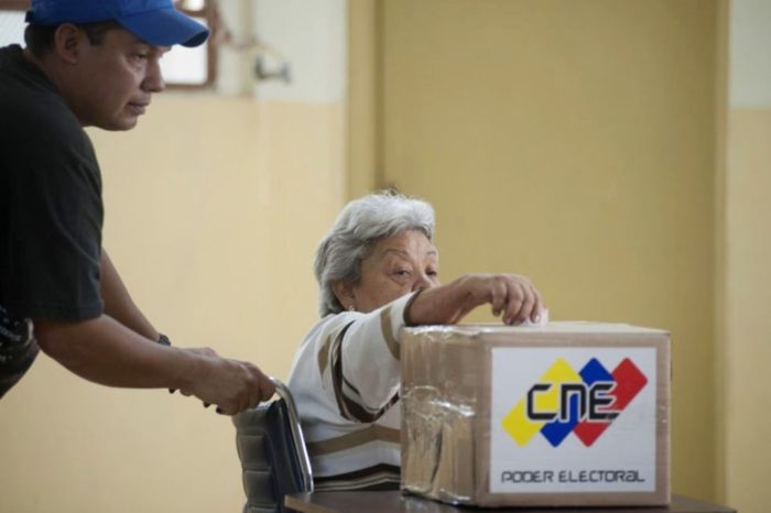 Voto asistido