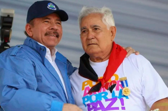 Nicaragua o la perversión como ideal / Daniel Ortega y Edén Pastora alias Comandante cero
