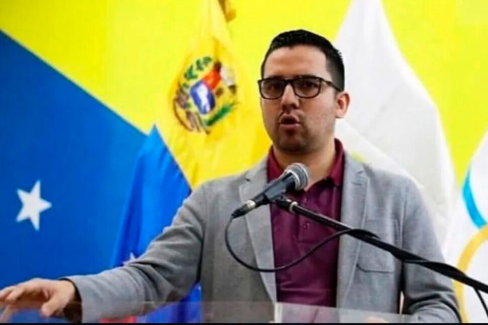 Ministro sin cartera / Arnaldo Sánchez