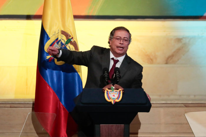 ELN Gustavo Petro