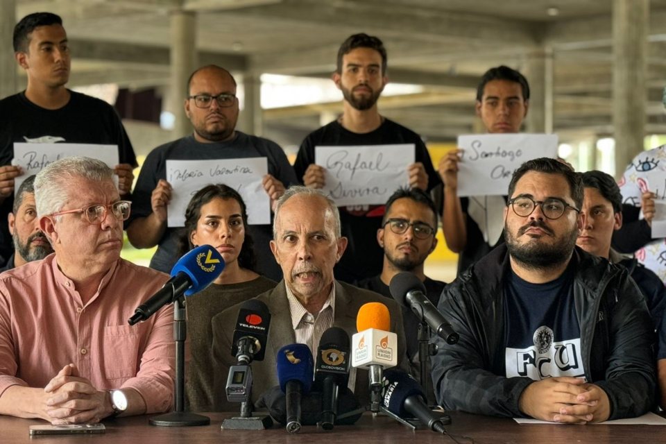 Victor Rago UCV Jesus Mendoza