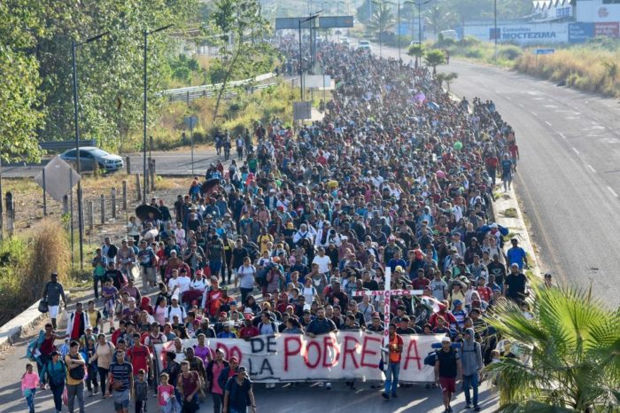 migrantes cruzando de México a EEUU