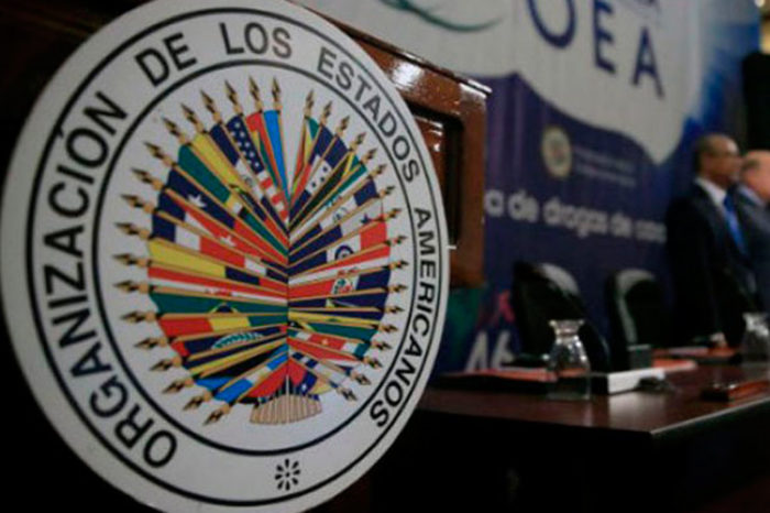 La Carta Democrática ante las autocracias OEA asilados Maduro