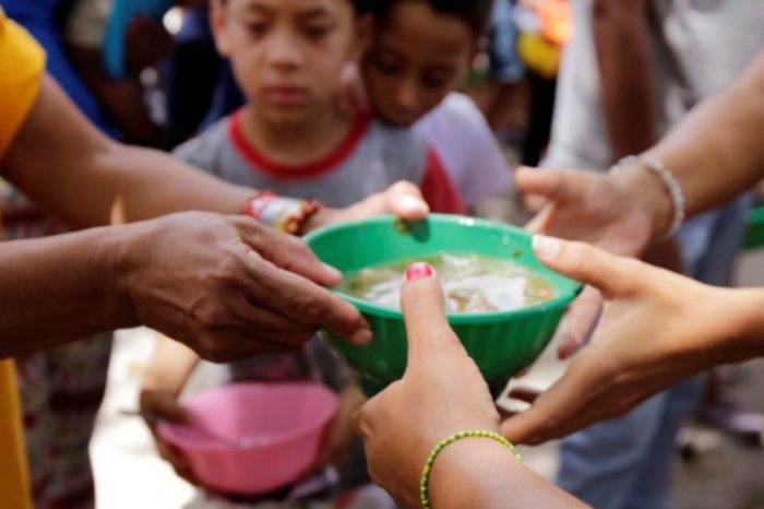 17% de los venezolanos se encuentran expuestos a subalimentación o hambre, según Cáritas