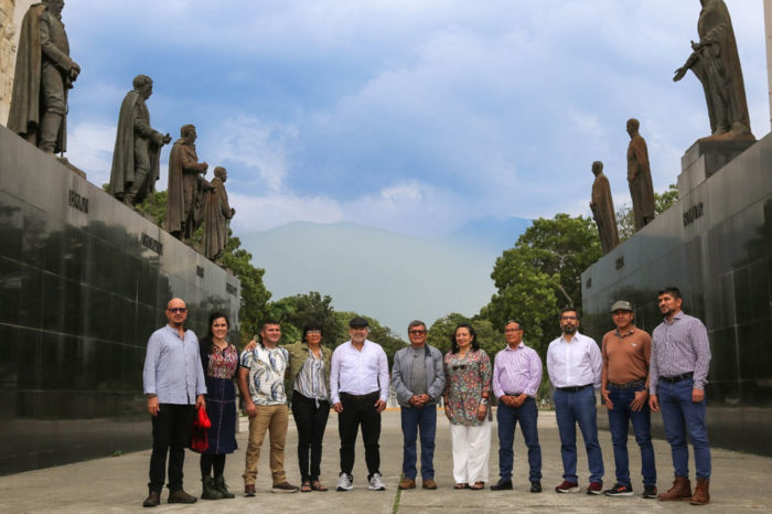 Delegación del ELN y gobierno colombiano ya están en Caracas para reanudar diálogo