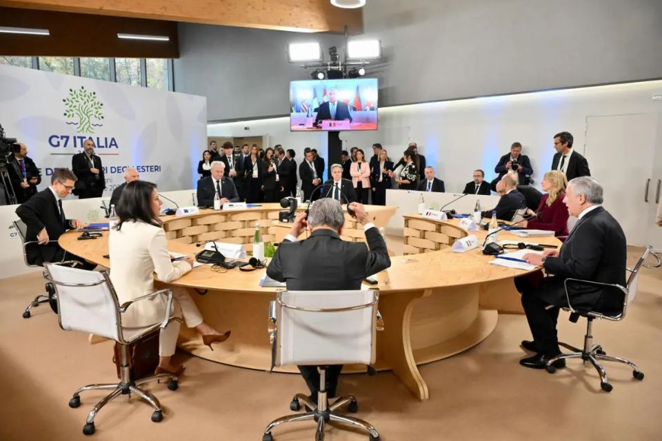 G7