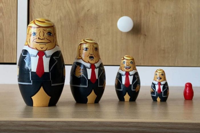 trump muñecos