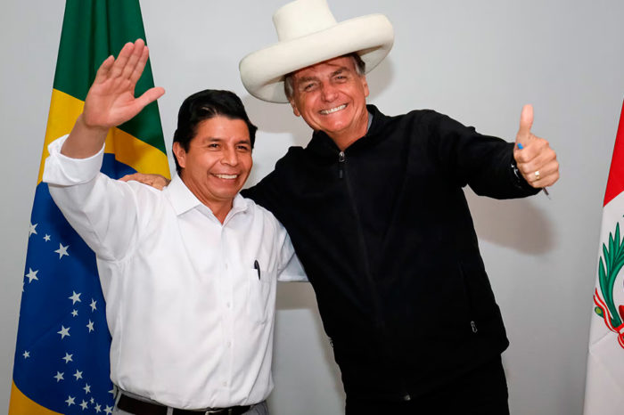 Las tentativas de golpe de Estado el caso de Jair Bolsonaro y Pedro Castillo