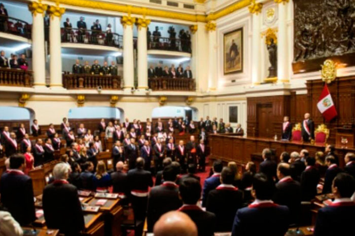 Sexo por votos, el nuevo escándalo en el Congreso peruano