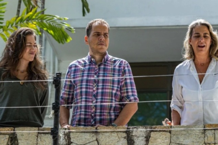 opositores en la embajada de argentina