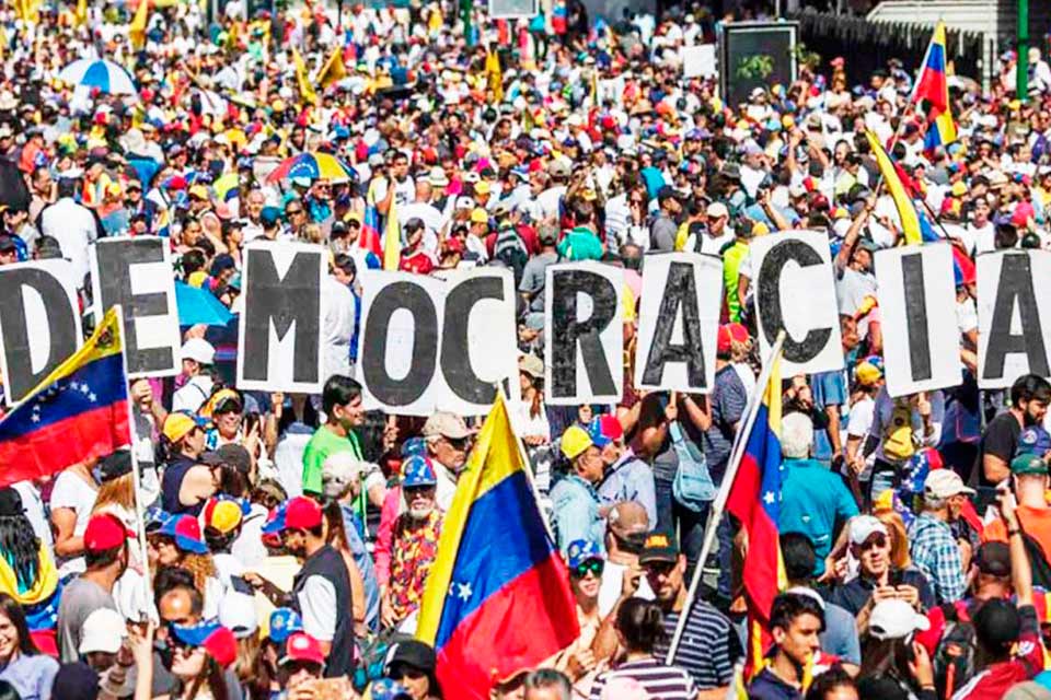 La democracia es nuestro camino irrenunciable ¿Por qué la democracia?