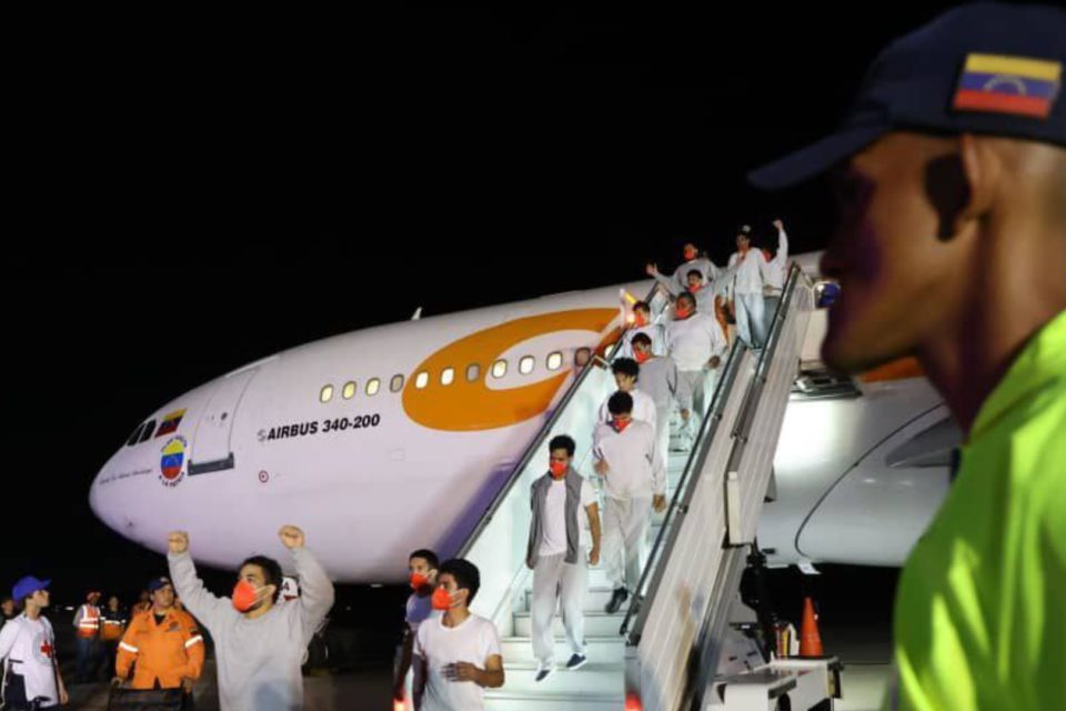 vuelo repatriación EEUU Venezuela Honduras migrantes venezolanos deportados
