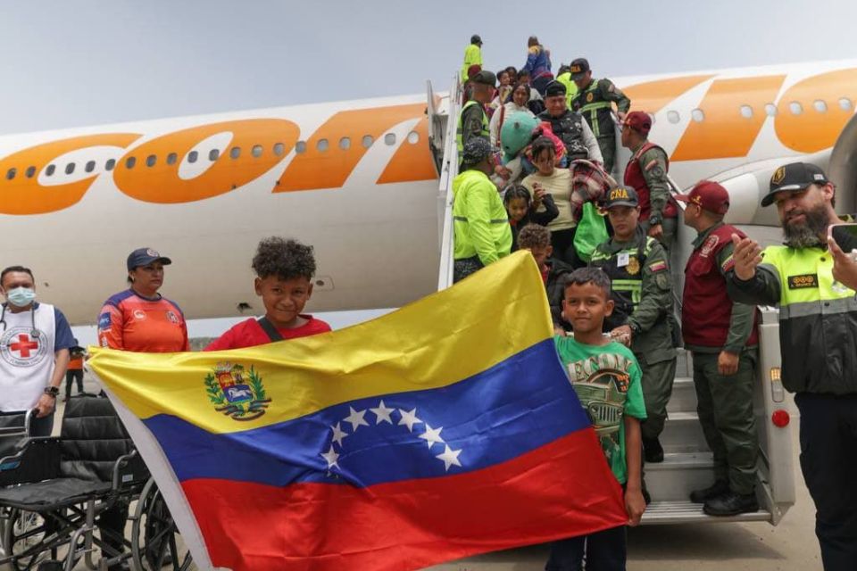 Migrantes retornan a Venezuela