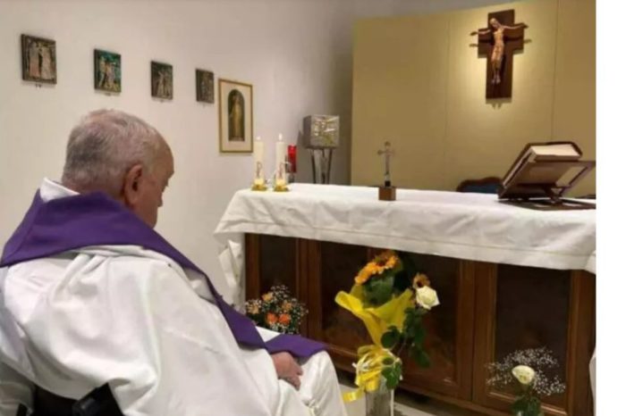 Papa Francisco. Primera foto en el hospital Gemelli