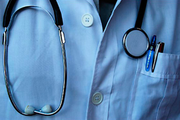 Médicos en tiempos de crisis