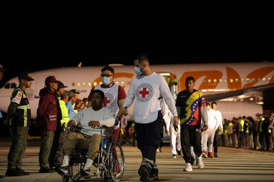 migrantes retornados deportados Cruz Roja