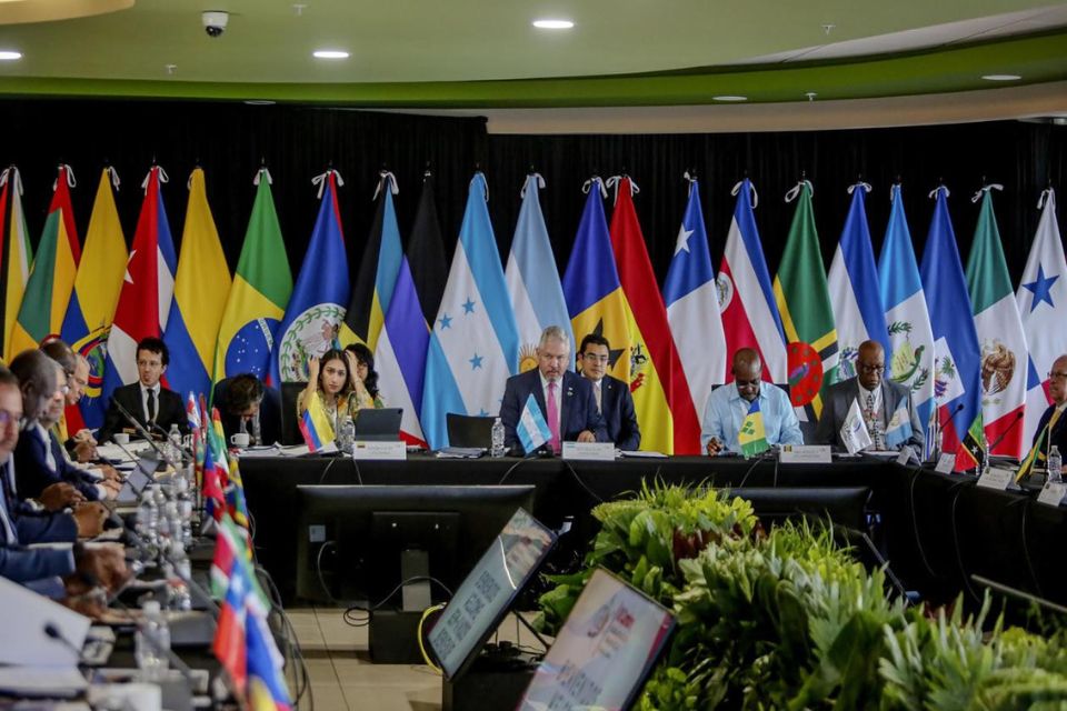 Guyana acusa a Venezuela en la Celac