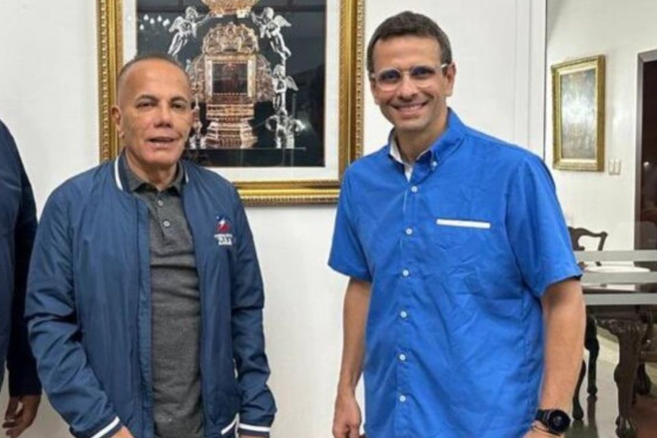 Oposición de Henrique Capriles Manuel Rosales UNT