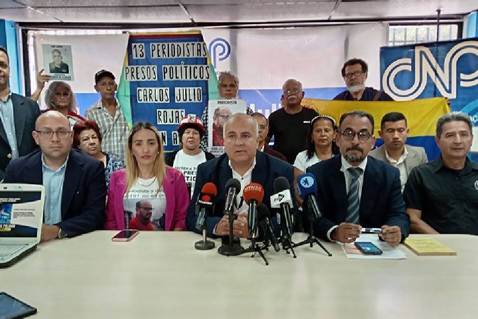 Rueda de prensa CNP periodistas