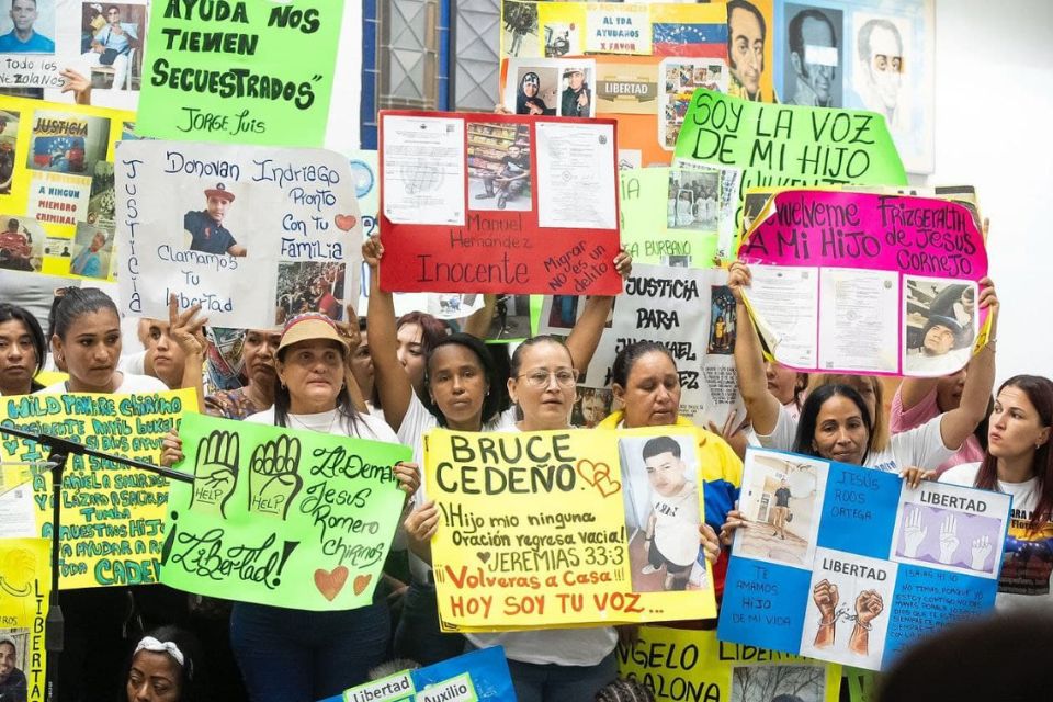 Familiares de enviados a El Salvador (1)