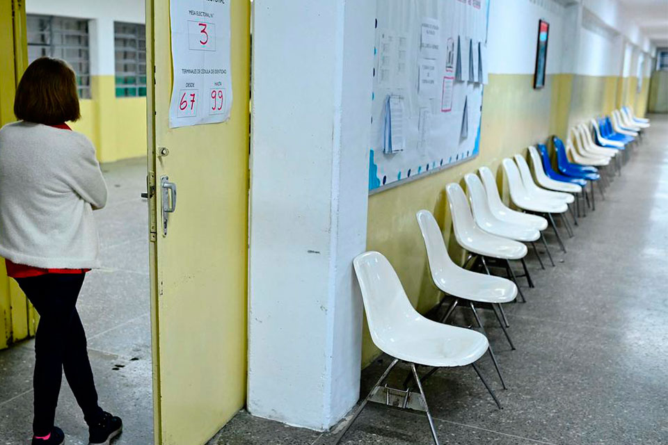 CNE: El último clavo