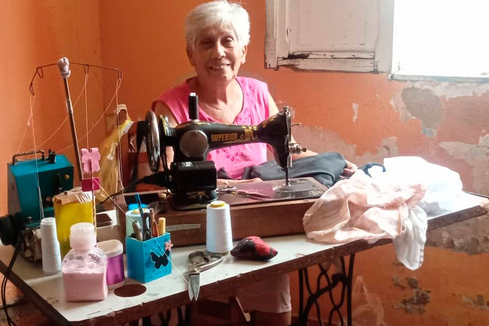 Puntada a puntada, una historia: Zenaida Madero Rodríguez