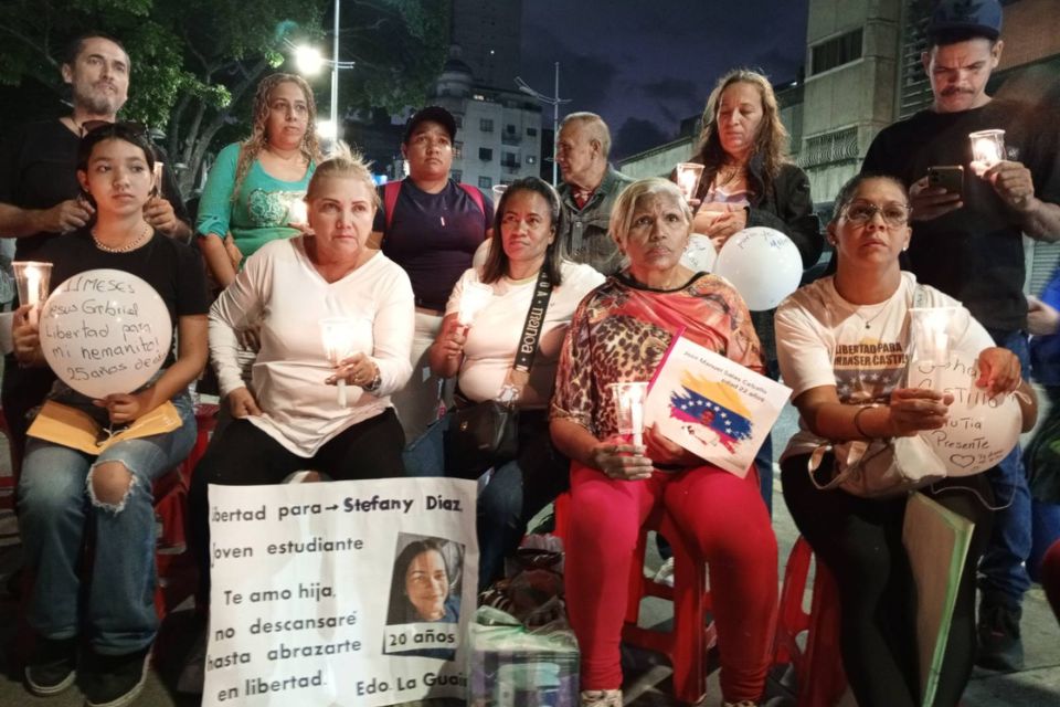 vigilia familiares presos políticos MP