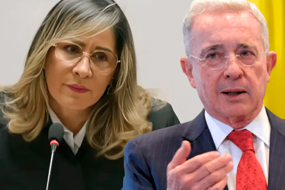 Álvaro Uribe Vélez en la Colombia al revés / jueza Sandra Heredia