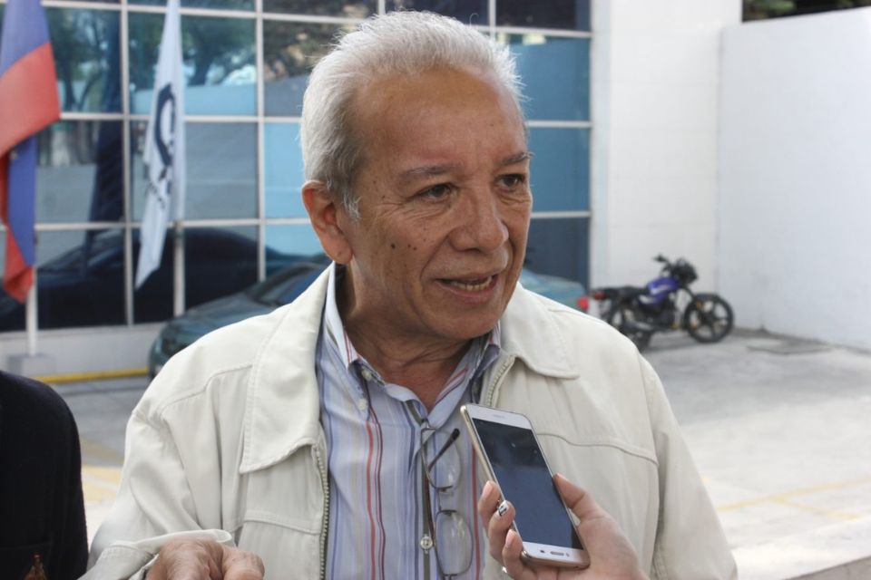 Macario González VP