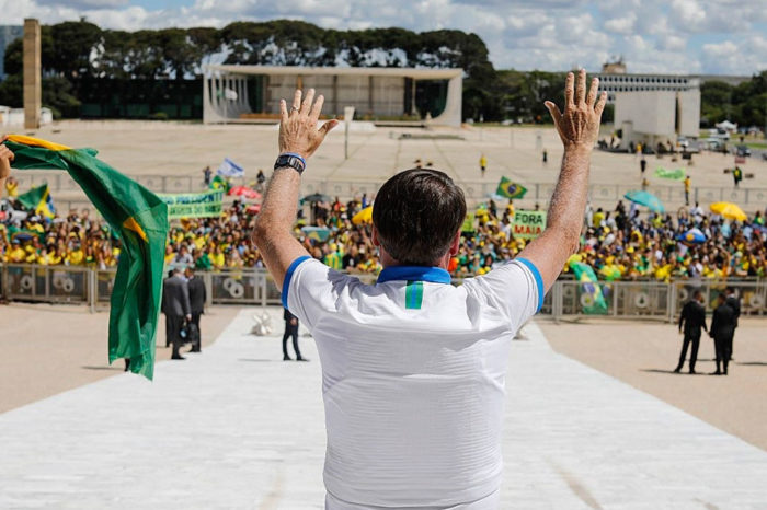 El negacionismo que permanece: cómo el legado bolsonarista moldea la política brasileña