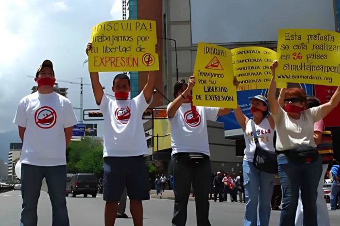 libertad de expresión Un Mundo Sin Mordaza