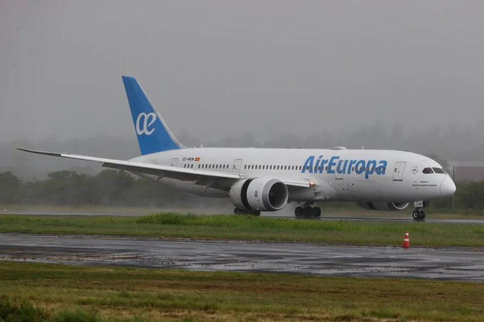 Air Europa y plus ultra cancelan vuelos España