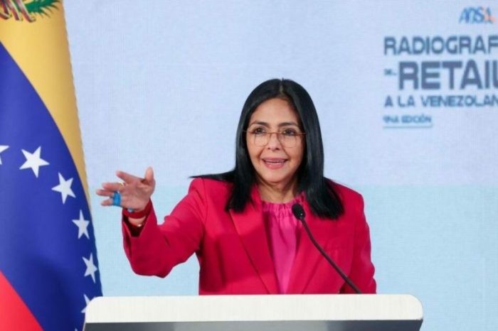 Delcy Rodríguez dolarización