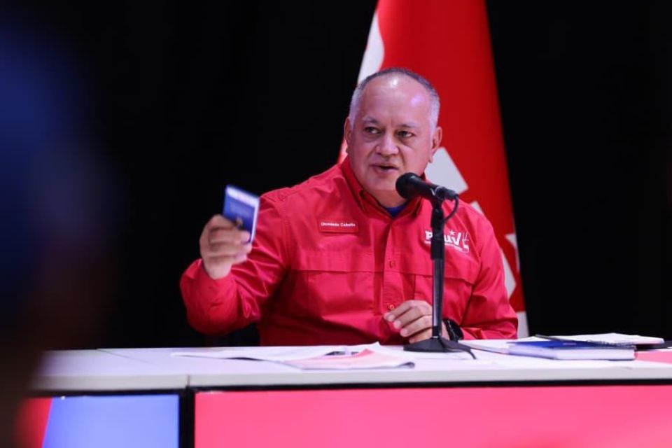 Diosdado Cabello desmiente negociación