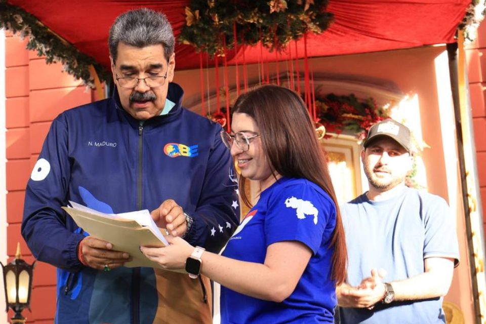 Nicolás Maduro estudiantes