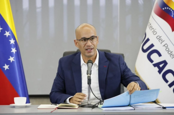 Héctor Rodríguez Ministerio de Educación tareas escolares