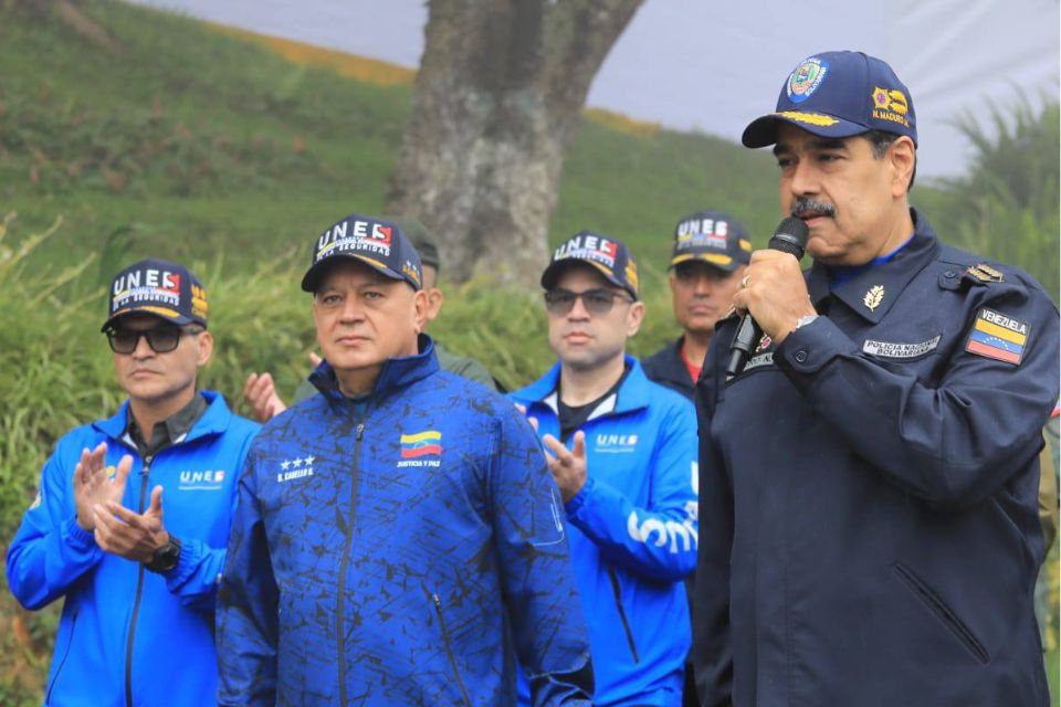 Nicolás Maduro escuela de policía