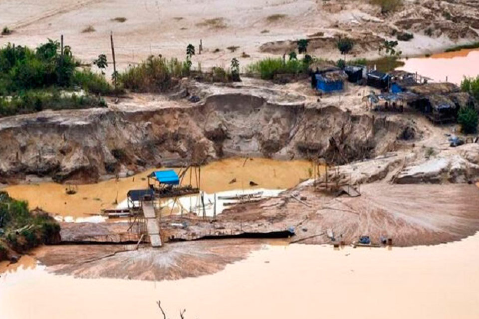 Del oro al escaño: Minería ilegal y Elecciones Peruanas del 2026