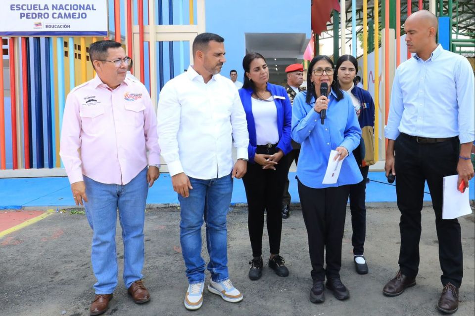 Delcy Rodríguez Héctor Rodríguez La Guaira