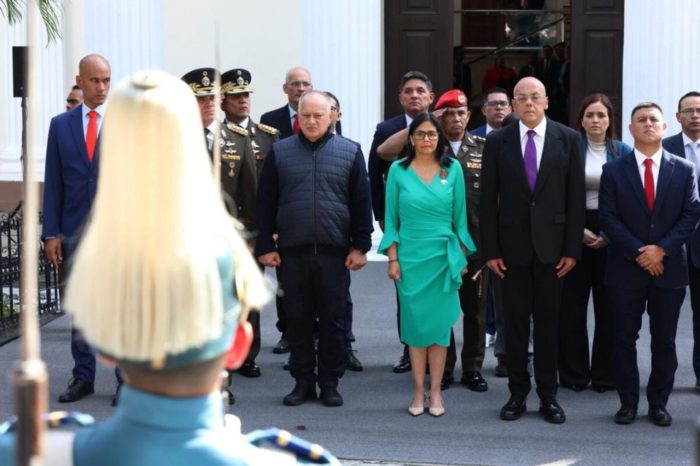 Delcy Rodríguez chavismo transición encargado