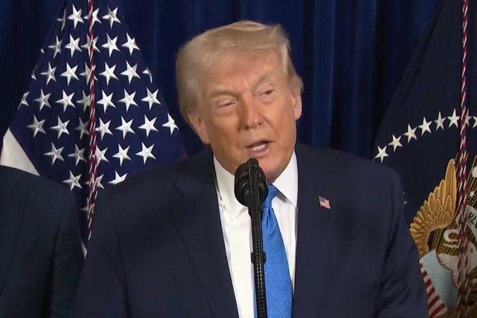 Donald Trump sobre ataques