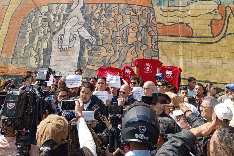 Protesta estudiantes Provea 23 enero Venezuela