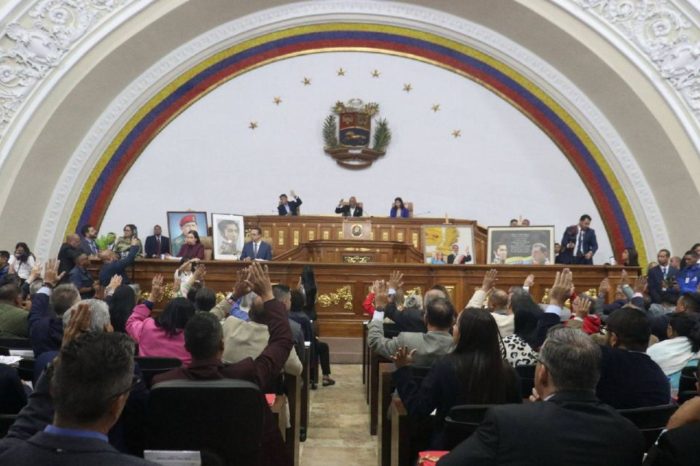 Aprobación Ley de Amnistía (1)