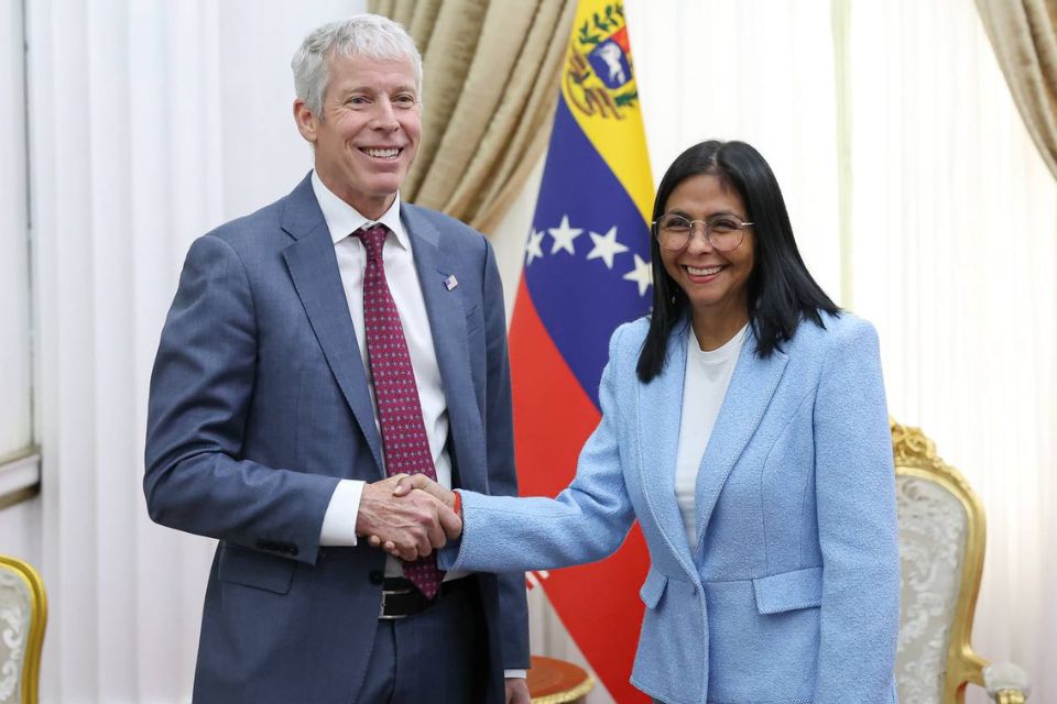 Delcy Rodríguez secretario de Energía