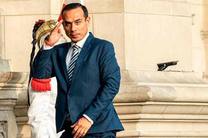 Perú vuelve a quedarse sin presidente / José Jeri