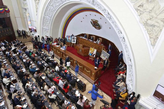 Cerrar heridas para reconstruir la República