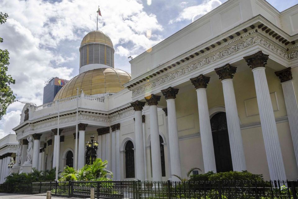 Asamblea Nacional an amnistía fiscal peche - comité