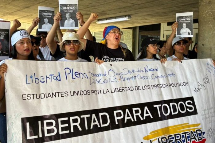 Protesta UCV presos políticos amnistía