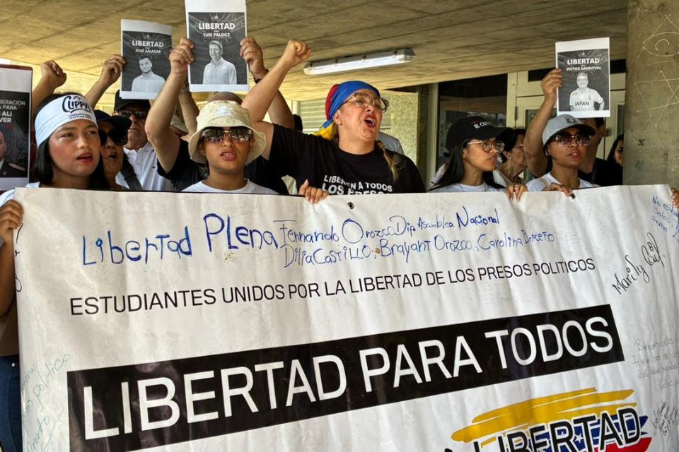 Protesta UCV presos políticos amnistía