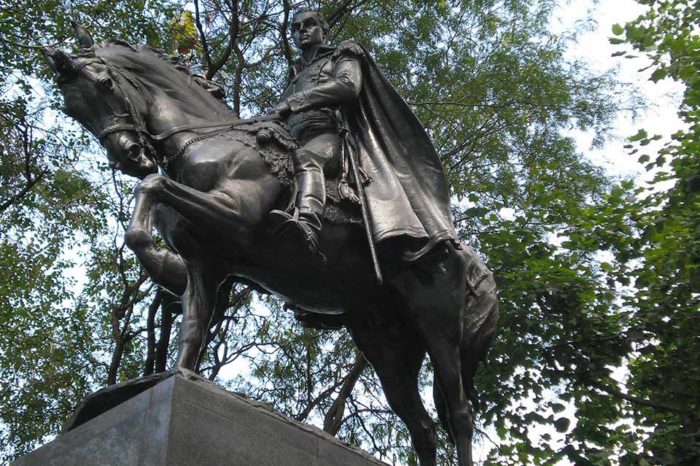 Batalla por el relato: Bolívar y sus biógrafos